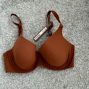 SKIMS Rust Underwire Bra